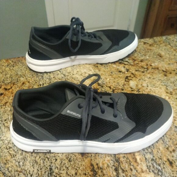 Quiksilver Amphibian Plus Shoe Black Grey White EUC size 7 Water Outdoor Skate - Picture 1 of 12